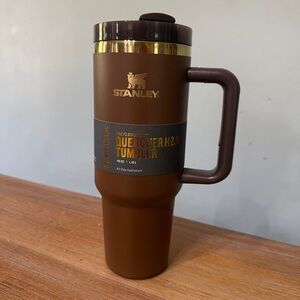 Stanley Chocolate Gold tumbler dupe